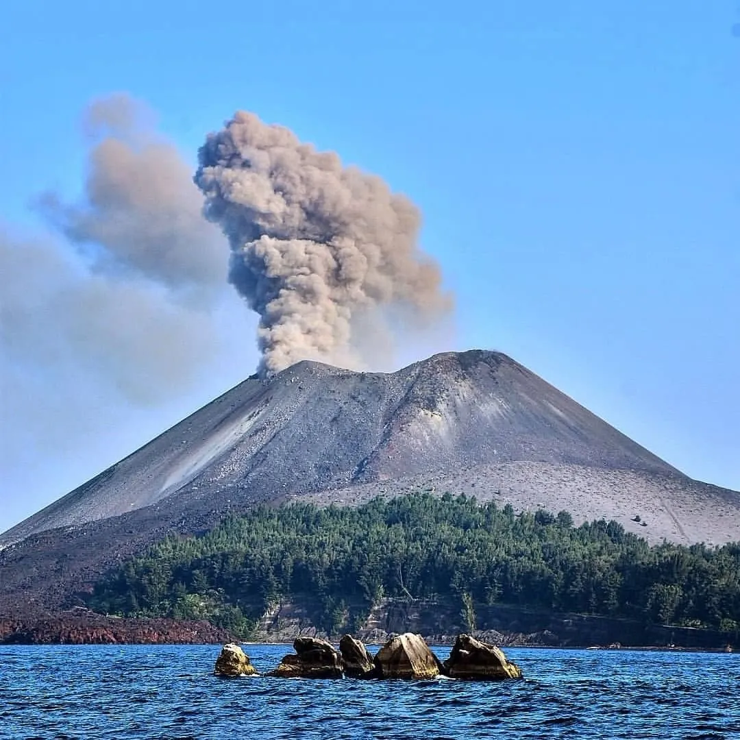 Sempat Runtuh Pada 2018, BRIN Ungkap Tubuh Gunung Anak Krakatau Tumbuh Kembali