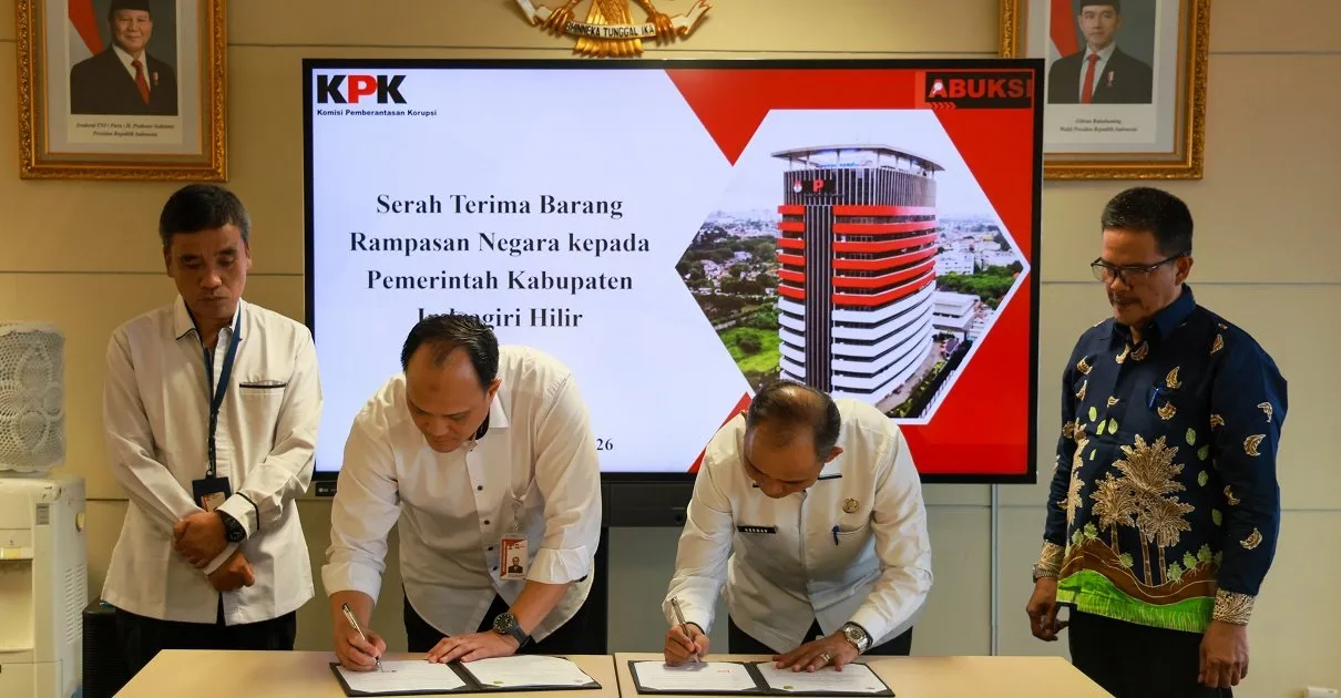 KPK Hibahkan 13 Bidang Tanah Rampasan Senilai Rp3,6 Miliar Kepada Pemkab Indragiri Hilir