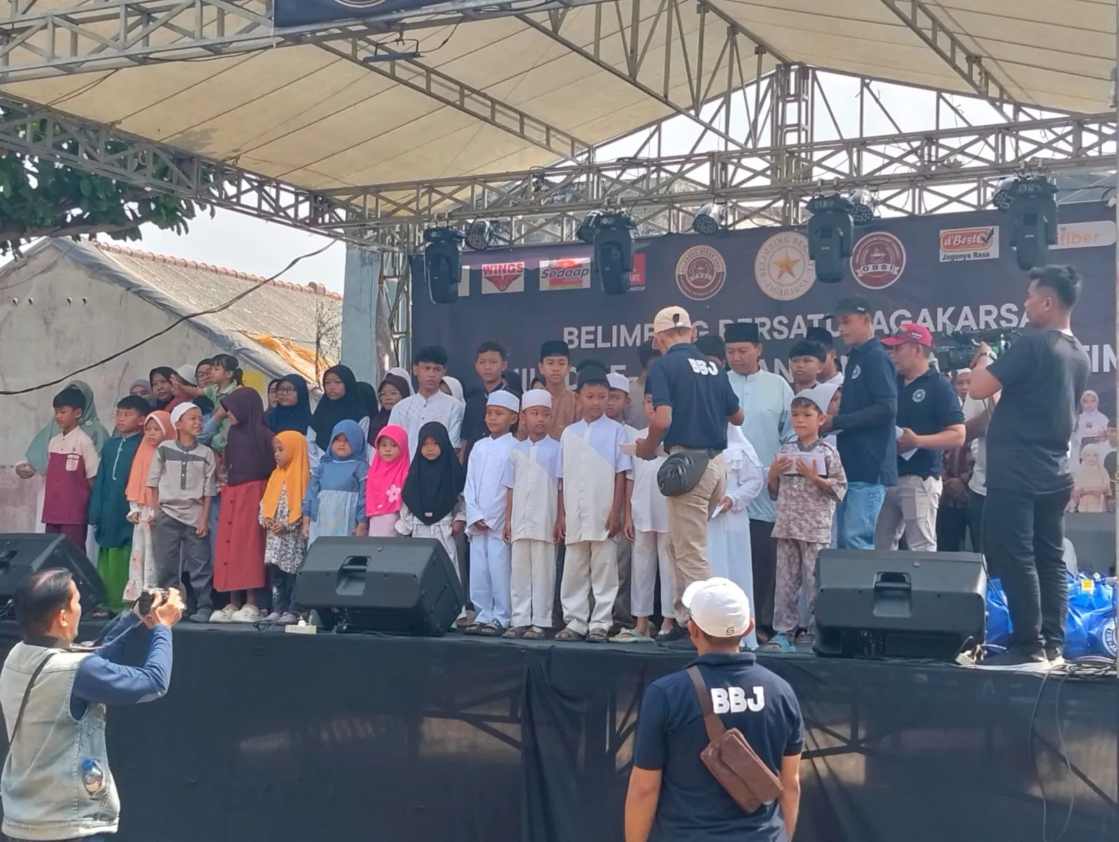 Disupport OBSI, 55 Anak Yatim Menerima Santunan di Perayaan Milad ke-4 Komunitas BBJ