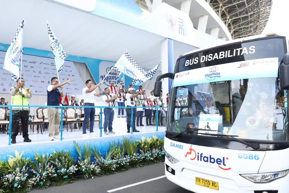 Menko AHY Lepas 116 Ribu Pemudik, Pastikan Kesiapan Infrastruktur Prima agar Mudik Aman & Nyaman