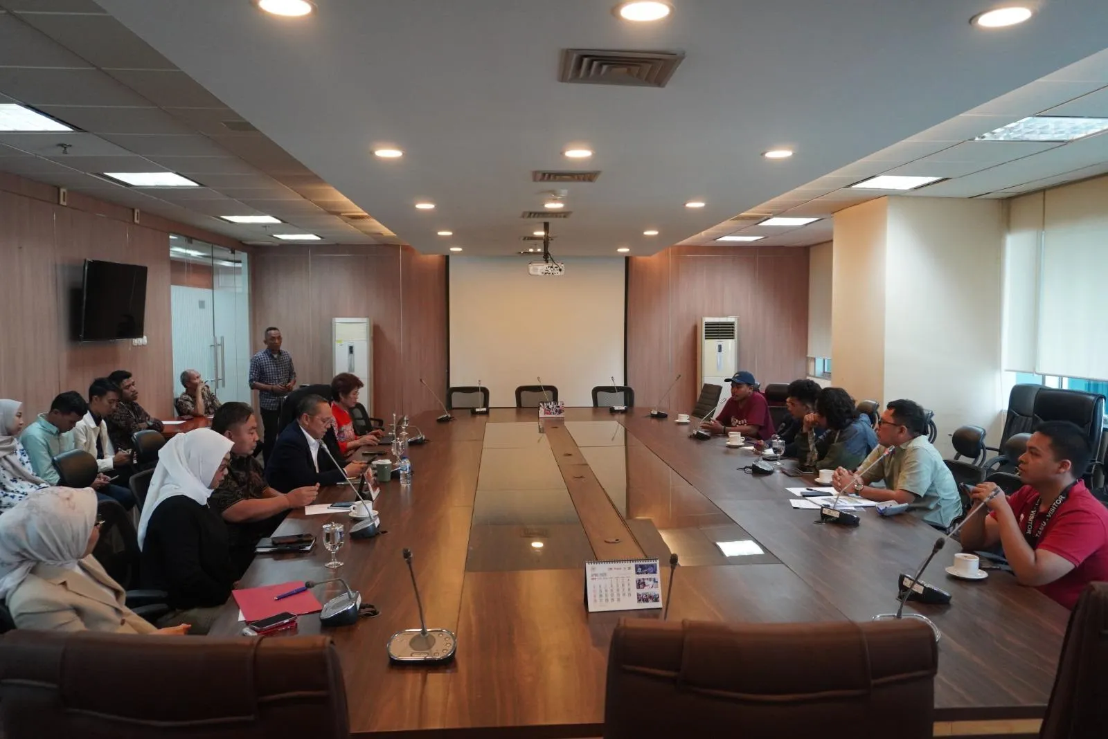 Kriminalisasi Petani Pino Raya: Korban Penembakan Jadi Tersangka, DPR Siapkan RDPU