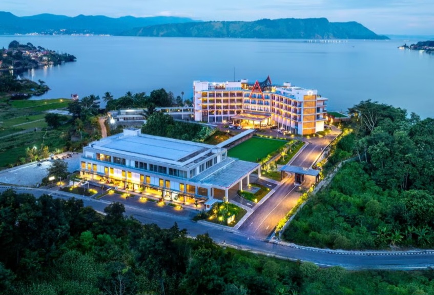 Berita Terkini: Dolar Melambung Tinggi, Wisatawan Domestik Kompak Incar Liburan Dalam Negeri