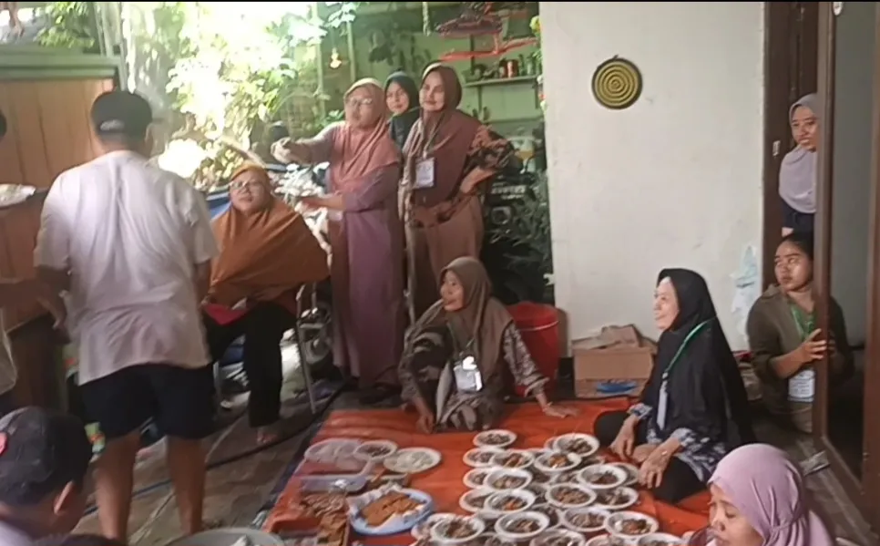 Melihat Dari Dekat Kekerabatan Jamaah Musala Nurul Hikmah, Jakarta Barat Menyembelih Kurban