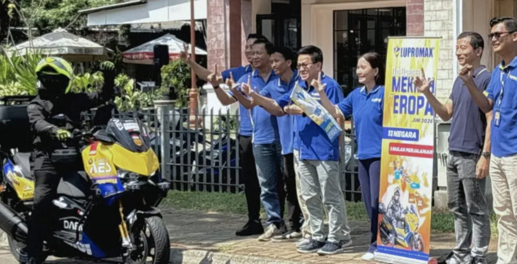 Menjelajah Dunia Bersama Lupromax, Om Daengg Kini Tancap Gas Menuju Eropa